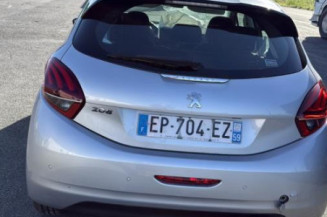 Boitier filtre a air PEUGEOT 208 1