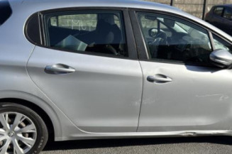 Boitier filtre a air PEUGEOT 208 1