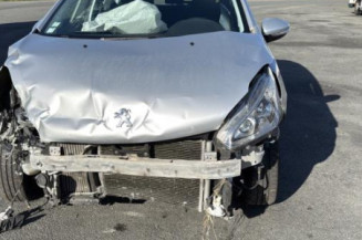 Boitier filtre a air PEUGEOT 208 1