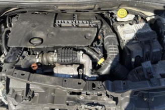 Boitier filtre a air PEUGEOT 208 1