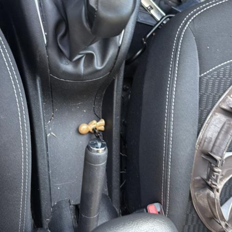 Boitier filtre a air PEUGEOT 208 1 Photo n°17