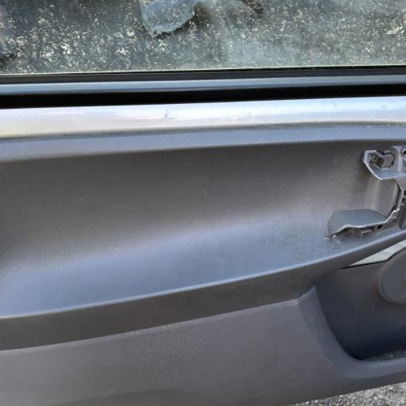 Renfort pare choc avant (traverse) PEUGEOT 107 Photo n°9