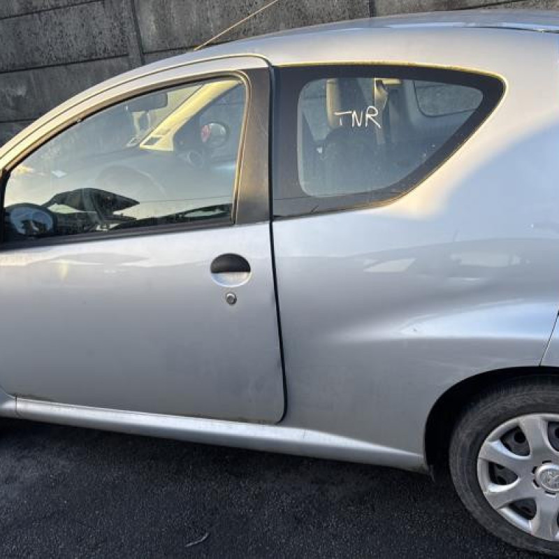 Traverse superieure PEUGEOT 107 Photo n°8