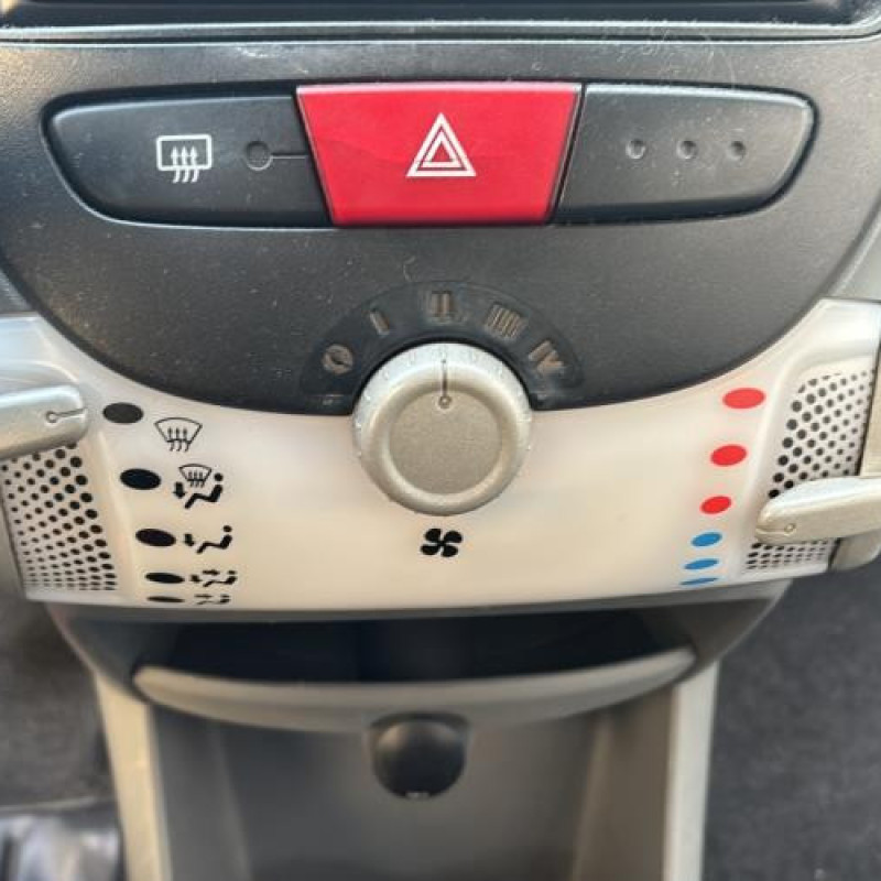 Face avant CITROEN C1 1 Photo n°9