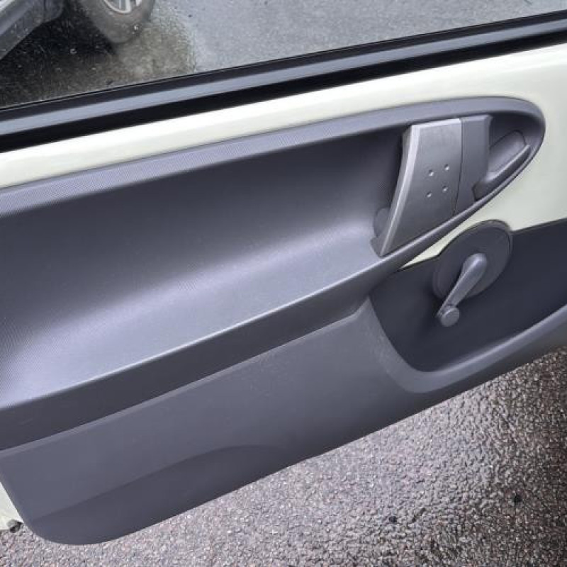 Renfort pare choc avant (traverse) CITROEN C1 1 Photo n°13