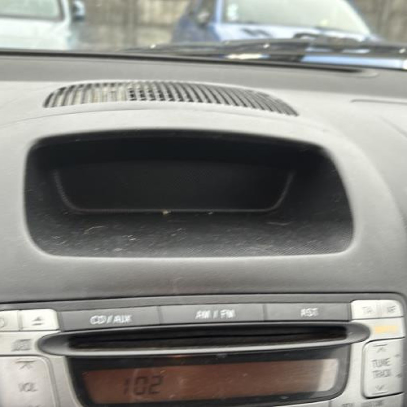 Vitre arriere gauche PEUGEOT 107 Photo n°15