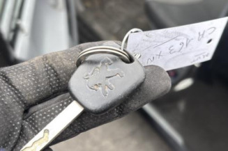 Vitre arriere gauche PEUGEOT 107