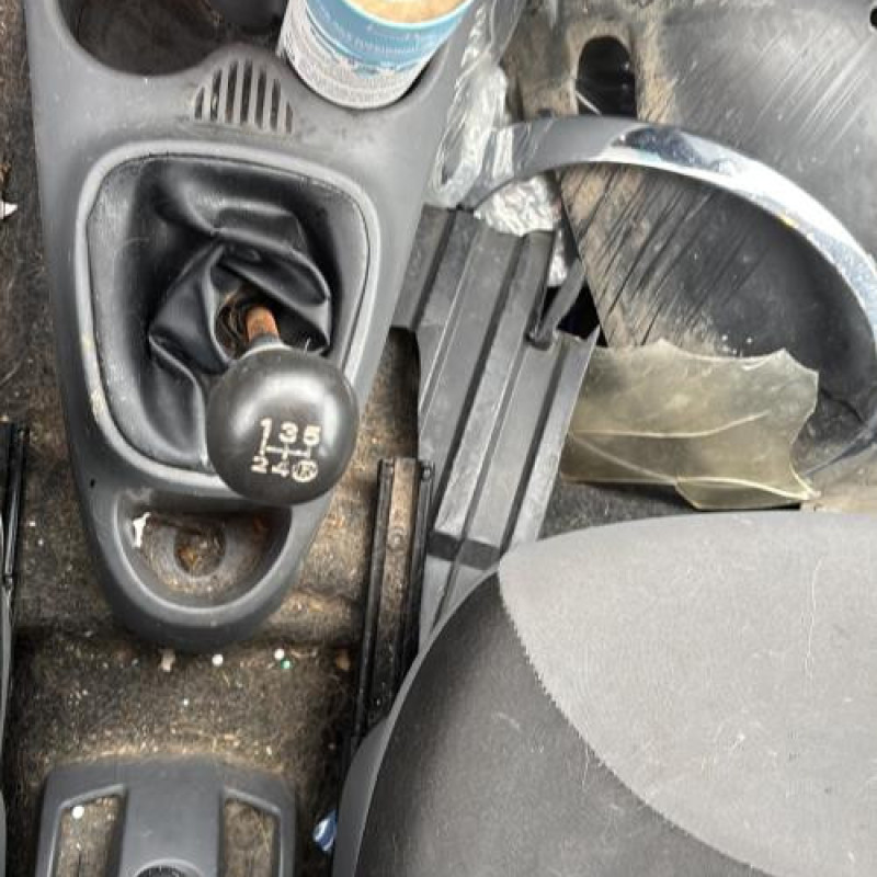 Renfort pare choc avant (traverse) PEUGEOT 107 Photo n°17