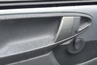 Renfort pare choc avant (traverse) PEUGEOT 107