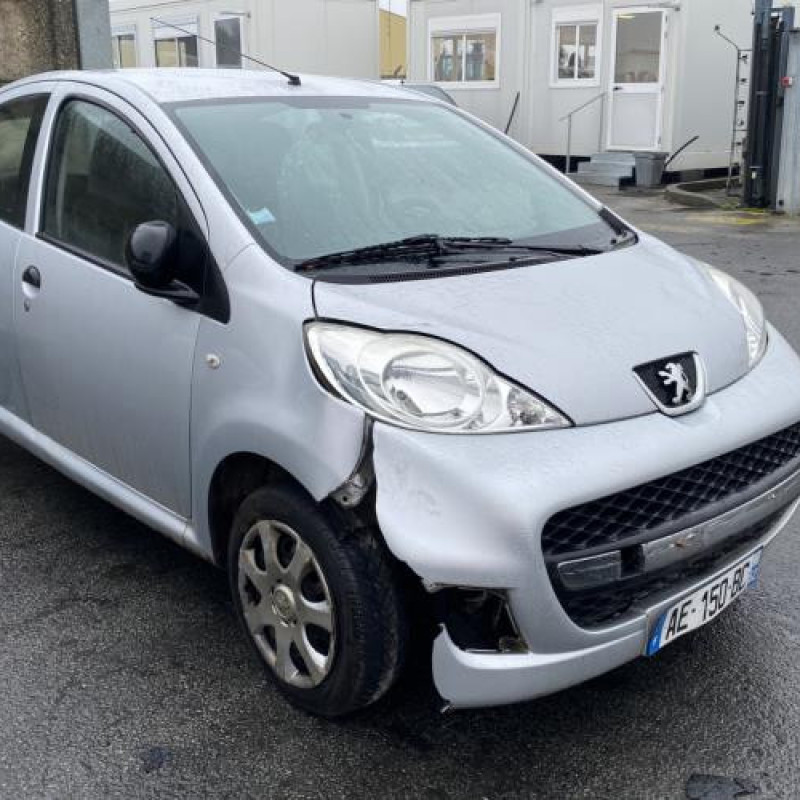 Traverse superieure PEUGEOT 107 Photo n°2