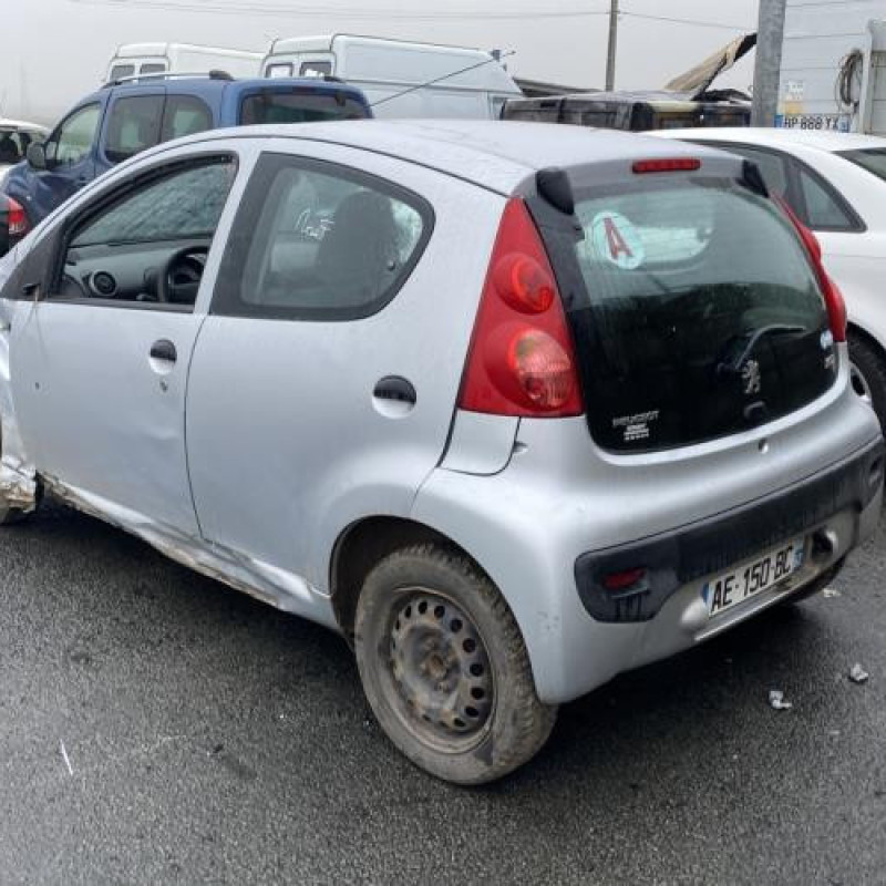 Traverse superieure PEUGEOT 107 Photo n°4