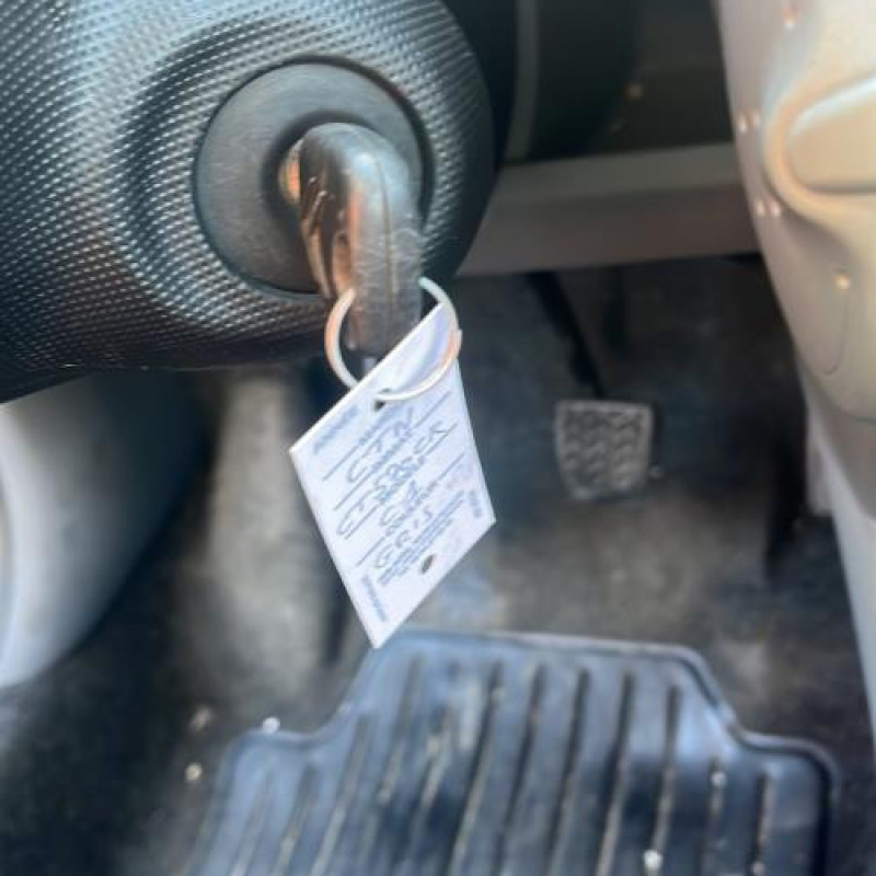 Vitre arriere droit CITROEN C1 1 Photo n°10