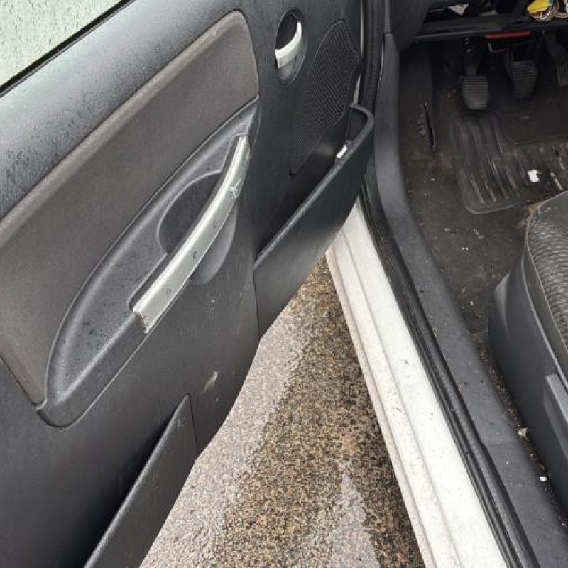 Pare soleil gauche CITROEN C2 Photo n°9