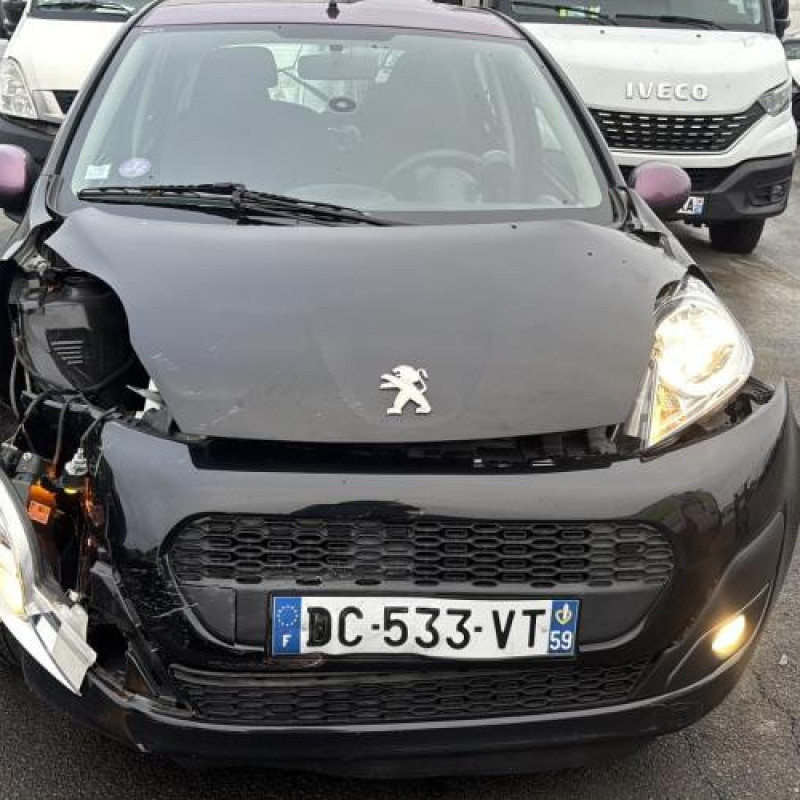 Vitre arriere gauche PEUGEOT 107 Photo n°7