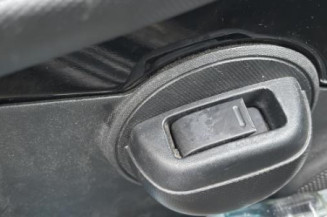 Vitre avant gauche PEUGEOT 107