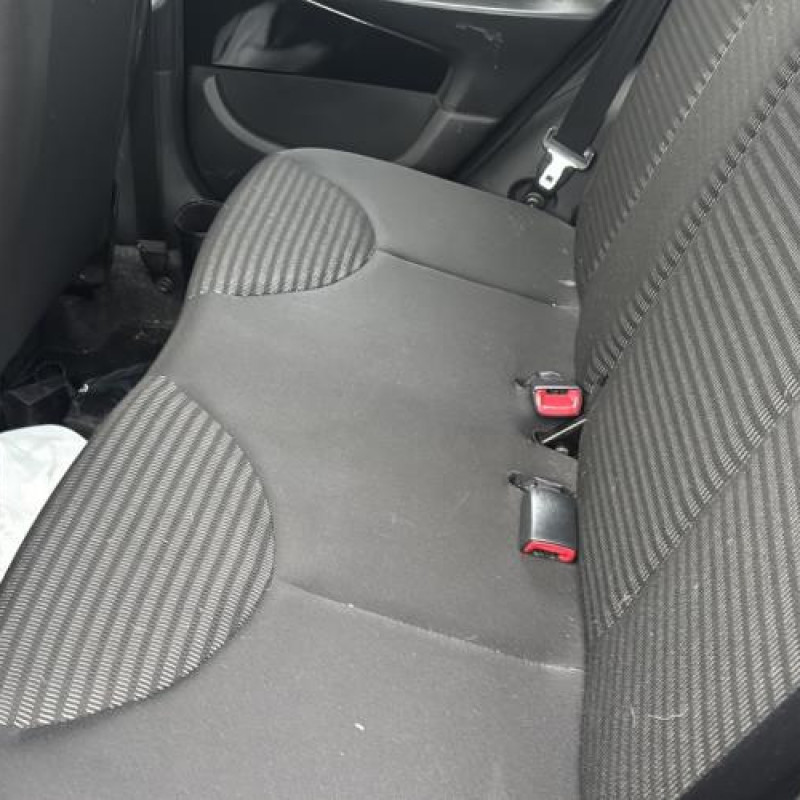 Vitre avant gauche PEUGEOT 107 Photo n°15