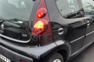 Pare soleil gauche PEUGEOT 107