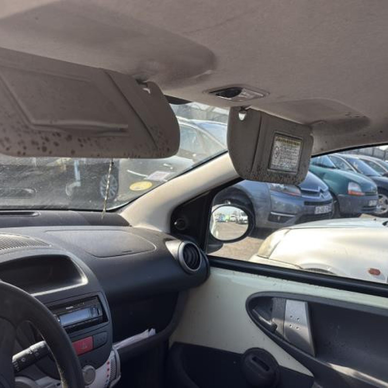 Renfort pare choc avant (traverse) CITROEN C1 1 Photo n°13