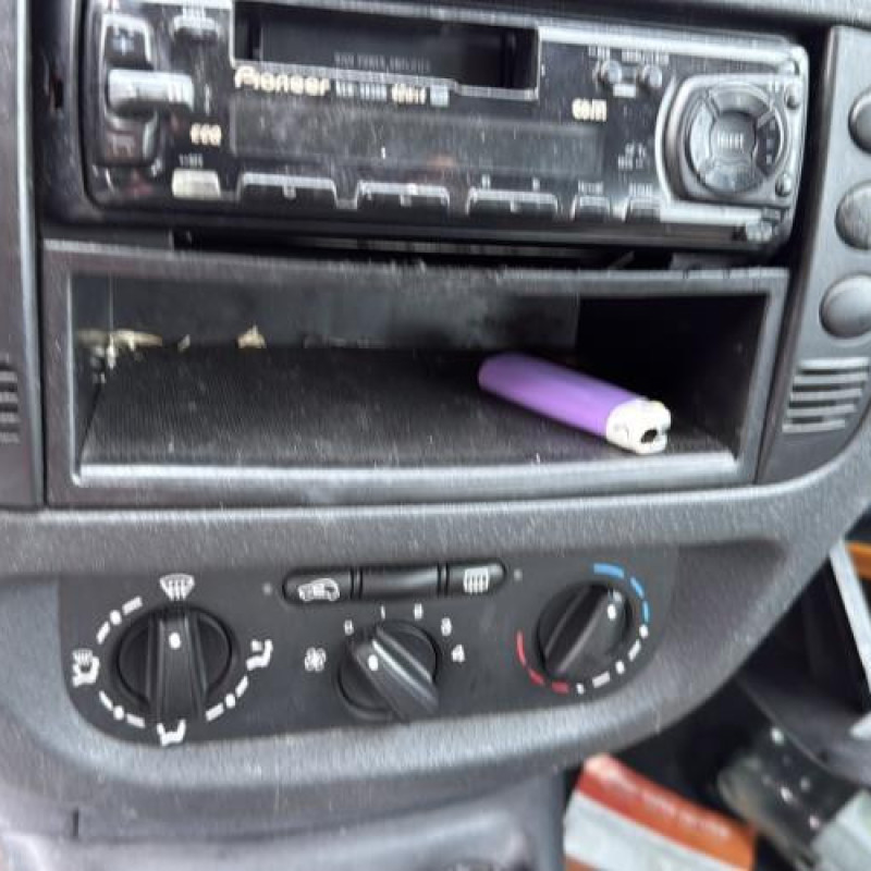 Pare soleil gauche CITROEN C2 Photo n°16