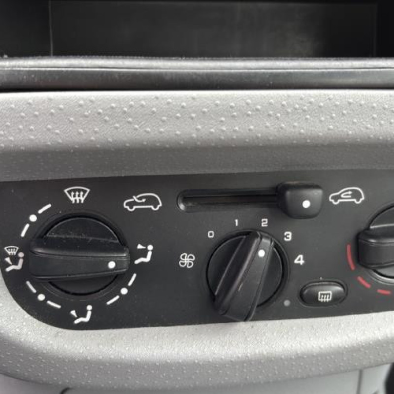 Pare soleil gauche CITROEN C3 1 Photo n°15