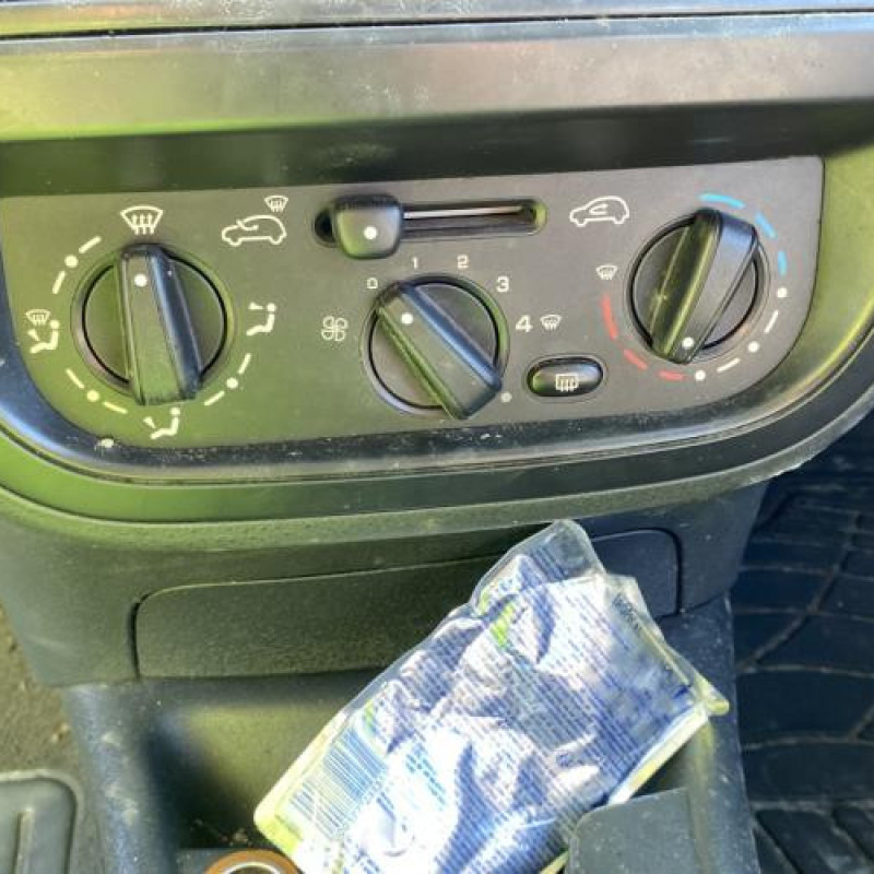 Pare soleil gauche CITROEN C2 Photo n°17