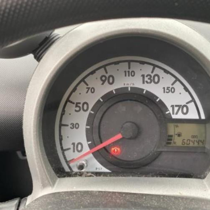 Compteur PEUGEOT 107 Photo n°17