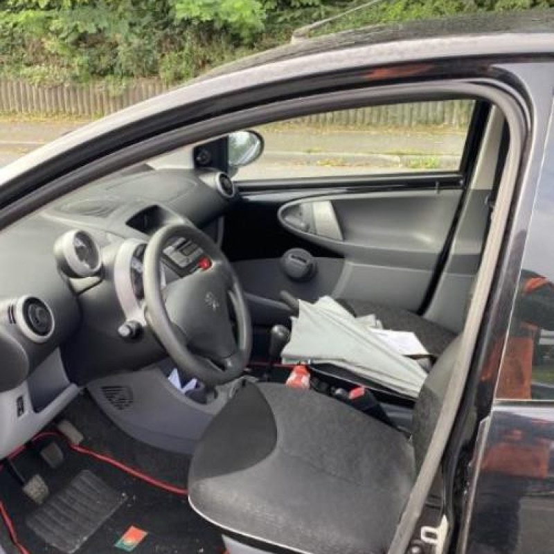 Pare soleil gauche PEUGEOT 107 Photo n°15