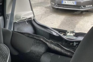 Traverse superieure PEUGEOT 107