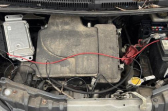 Traverse superieure PEUGEOT 107