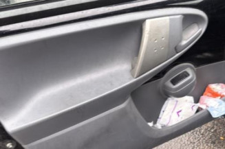 Vitre arriere gauche PEUGEOT 107