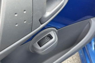 Vitre arriere gauche PEUGEOT 107