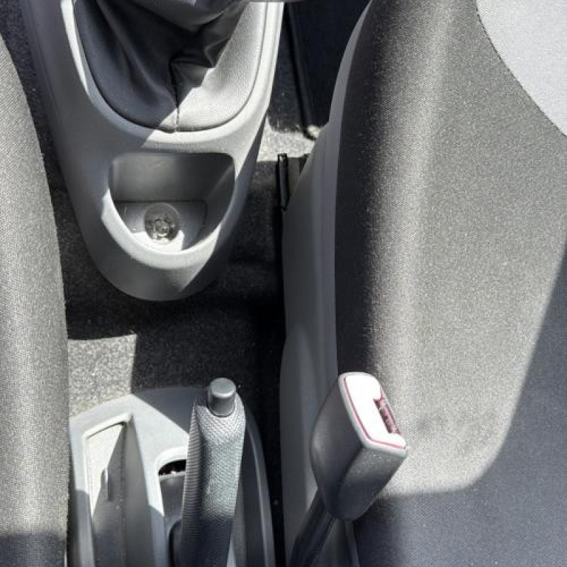 Renfort pare choc avant (traverse) PEUGEOT 107 Photo n°15