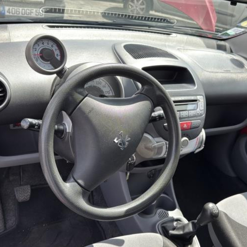 Traverse superieure PEUGEOT 107 Photo n°13