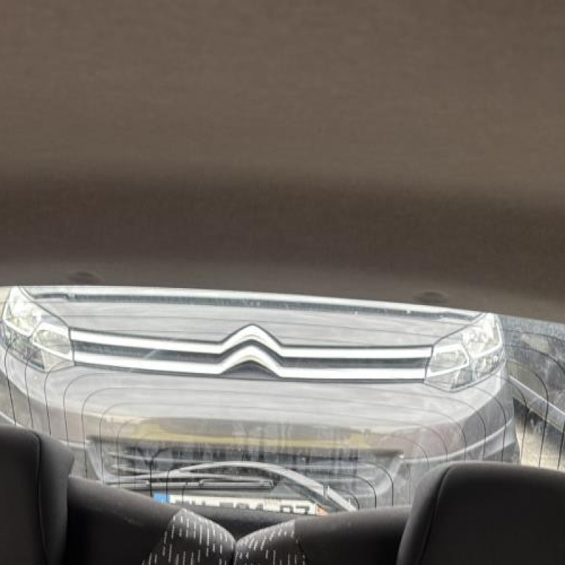 Face avant PEUGEOT 107 Photo n°15