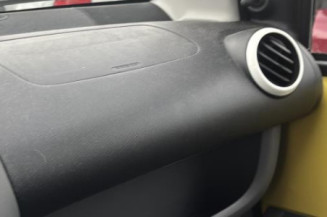 Traverse superieure PEUGEOT 107