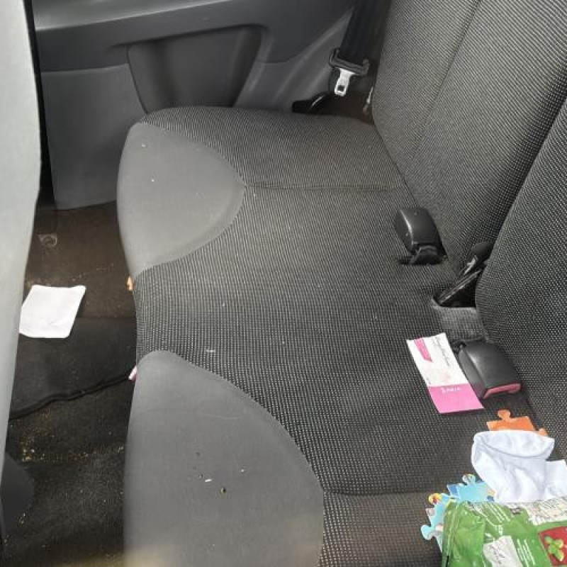 Face avant PEUGEOT 107 Photo n°11