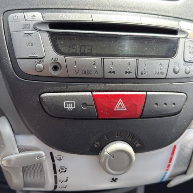 Compteur PEUGEOT 107 Photo n°16