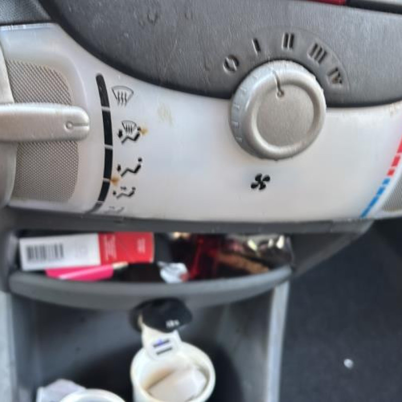 Compteur PEUGEOT 107 Photo n°15