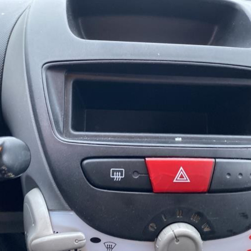 Compteur PEUGEOT 107 Photo n°9