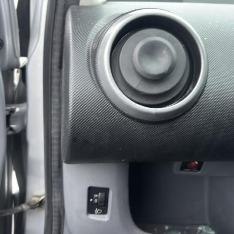 Compteur PEUGEOT 107 Photo n°19