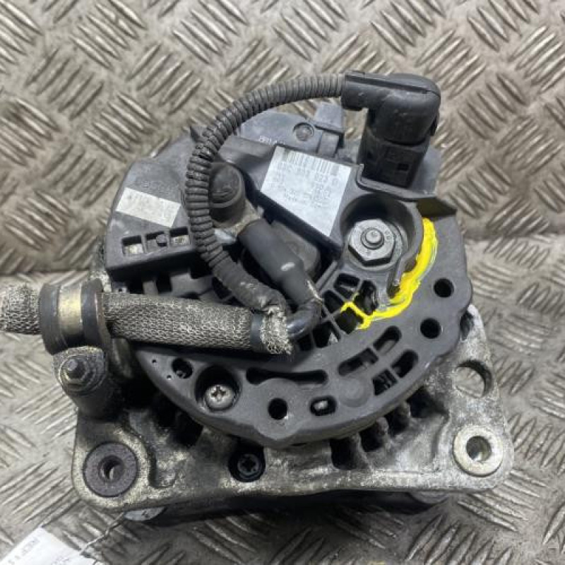 Alternateur VOLKSWAGEN GOLF 5 Photo n°1