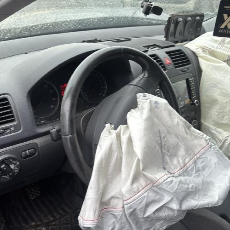 Alternateur VOLKSWAGEN GOLF 5 Photo n°15