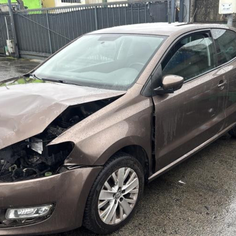 Actionneur verrou trappe d'essence VOLKSWAGEN POLO 5 Photo n°7