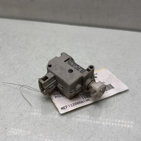 Actionneur verrou trappe d'essence VOLKSWAGEN POLO 4 Photo n°1