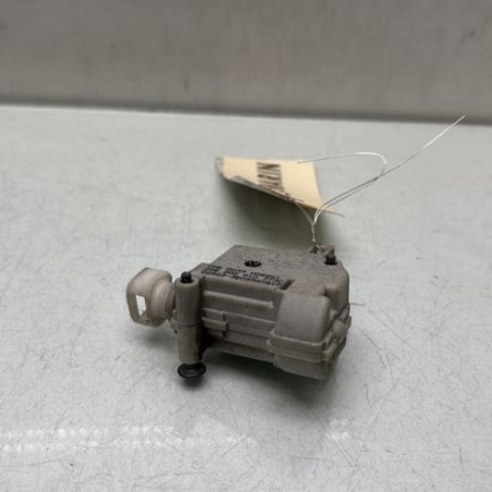 Actionneur verrou trappe d'essence VOLKSWAGEN POLO 4