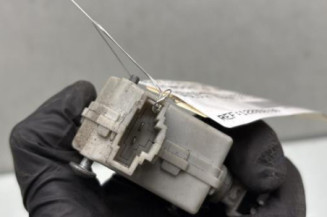 Actionneur verrou trappe d'essence VOLKSWAGEN POLO 4