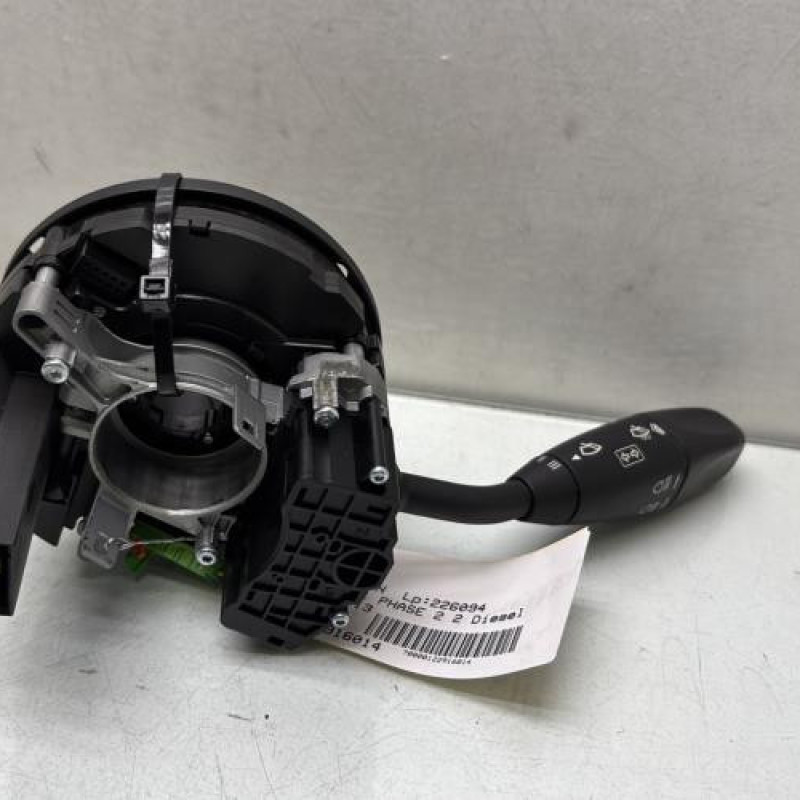 Com (Bloc Contacteur Tournant+Commodo Essuie Glace+Commodo Phare) VOLKSWAGEN CRAFTER 1 Photo n°2