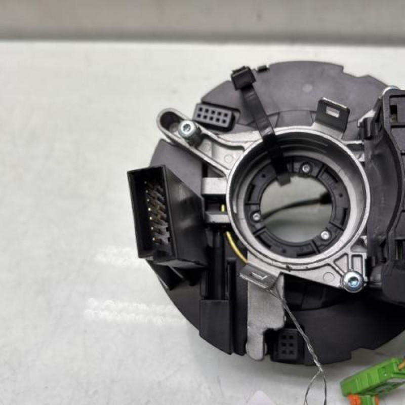 Com (Bloc Contacteur Tournant+Commodo Essuie Glace+Commodo Phare) VOLKSWAGEN CRAFTER 1 Photo n°4