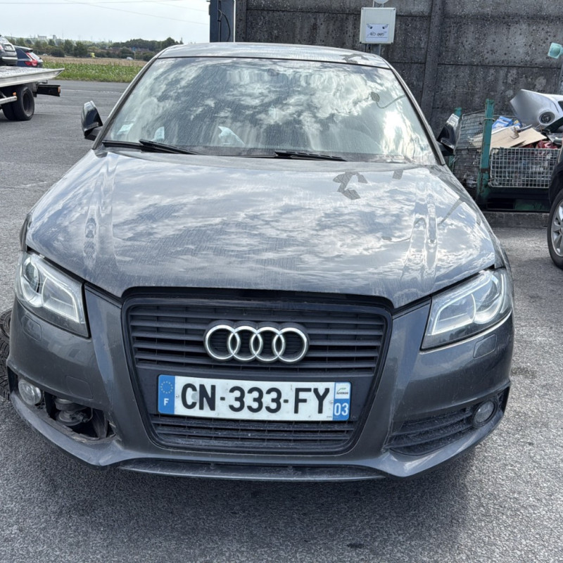 AUDI A3 2 SPORTBACK PHASE 2 2.0 TDI - 16V TURBO Photo n°8