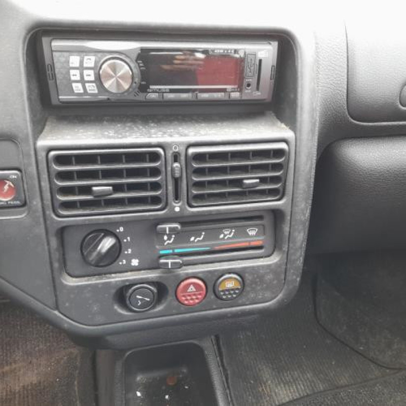 Retroviseur droit PEUGEOT 106 Photo n°13